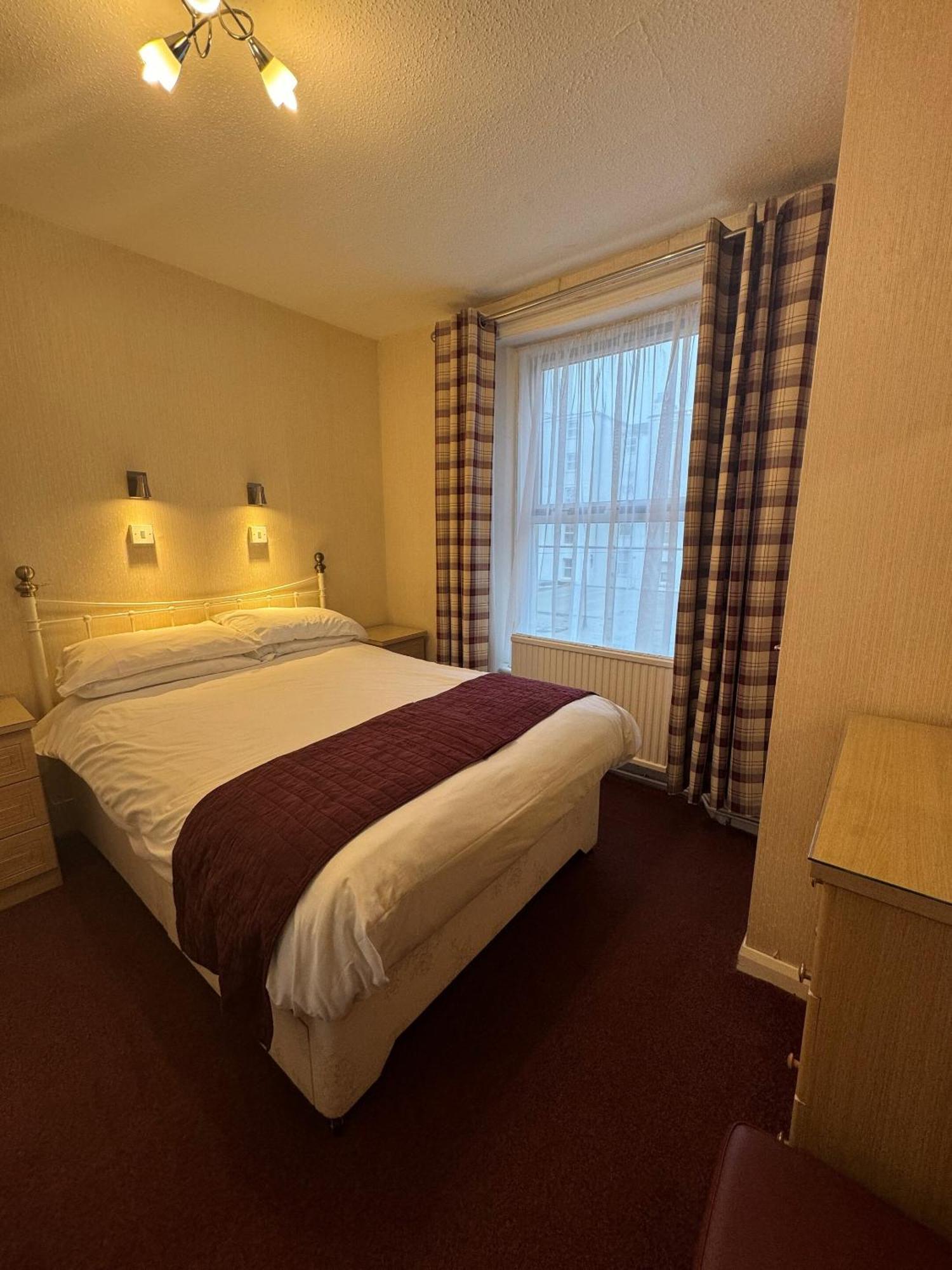 Haddon Hall Hotel Eastbourne Room photo