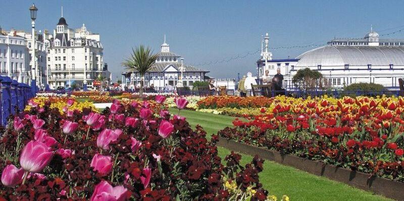Haddon Hall Hotel Eastbourne Exterior photo