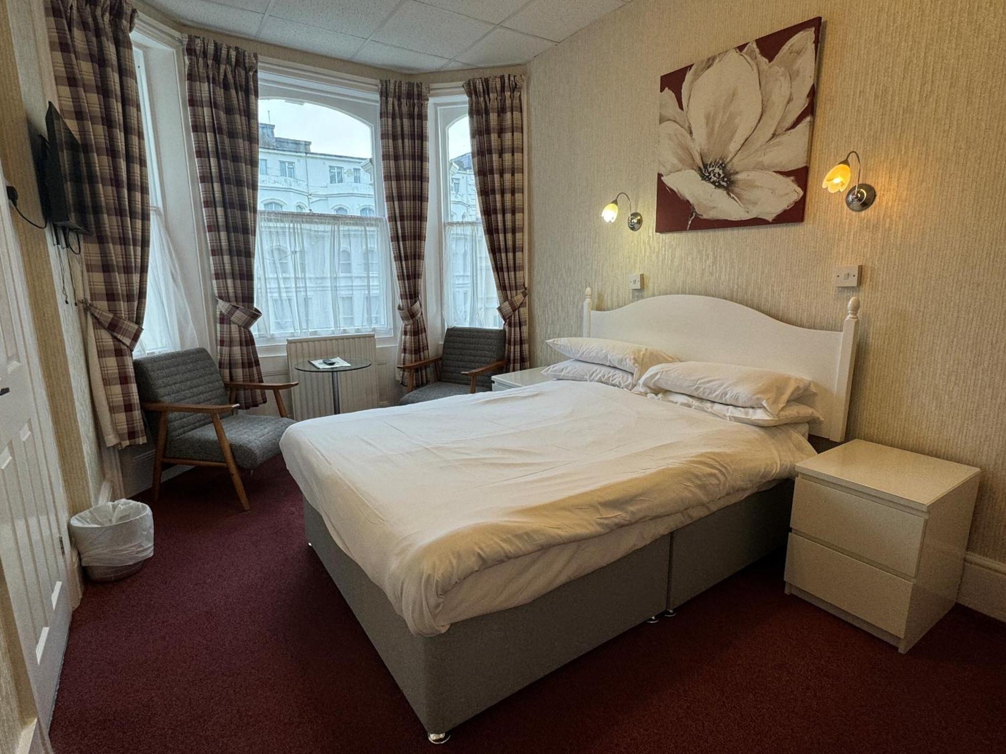 Haddon Hall Hotel Eastbourne Room photo