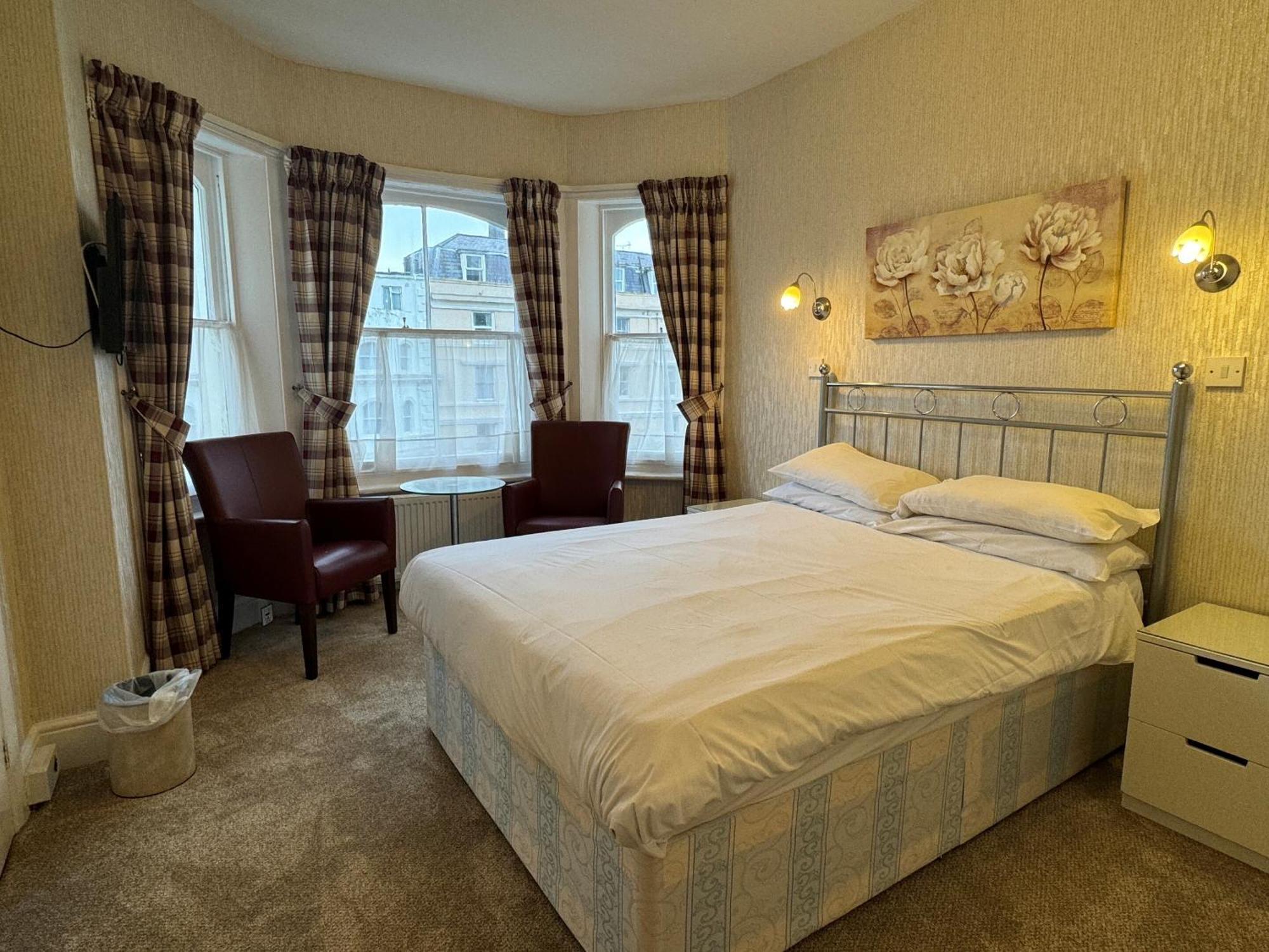 Haddon Hall Hotel Eastbourne Room photo