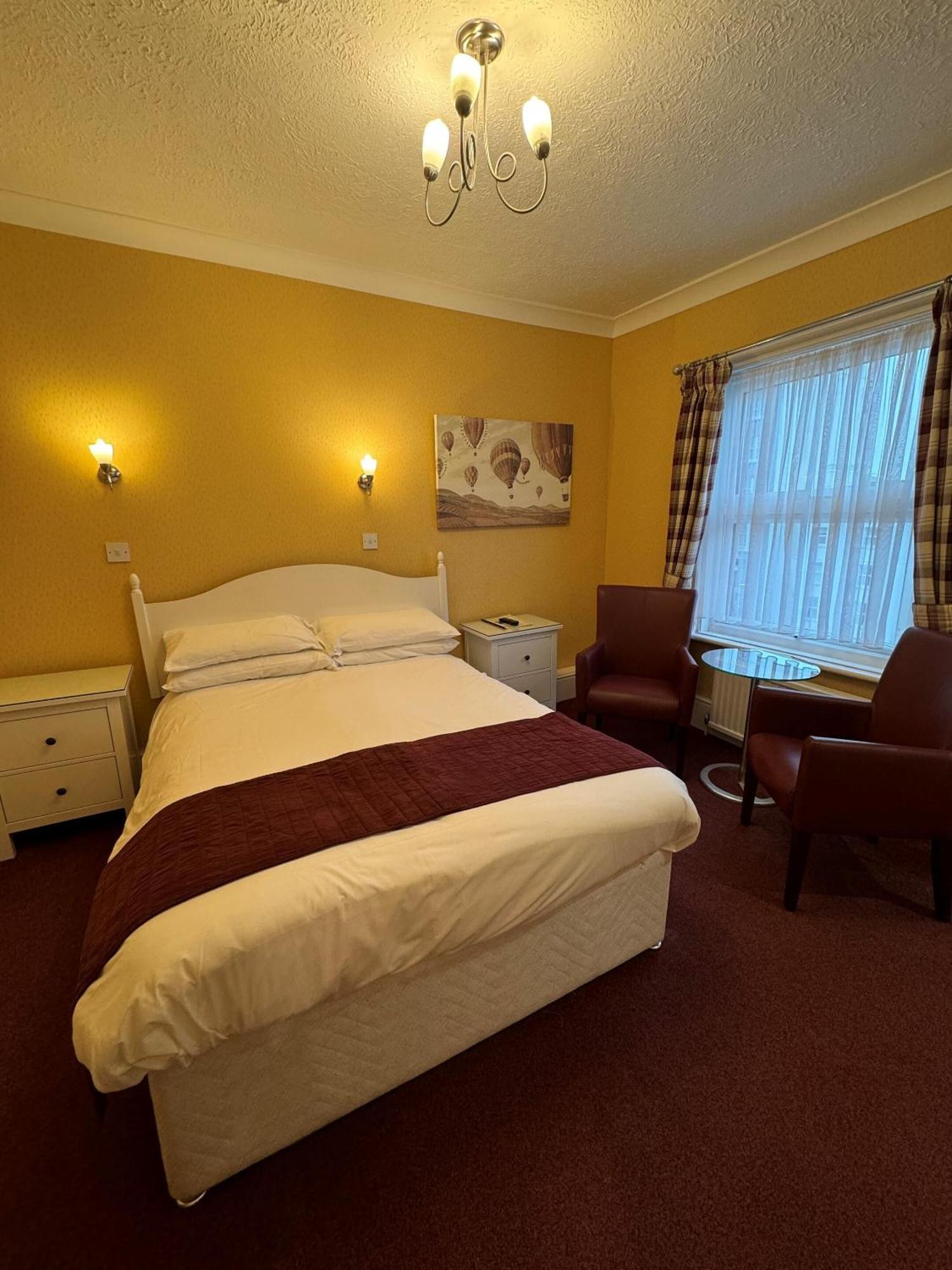 Haddon Hall Hotel Eastbourne Room photo