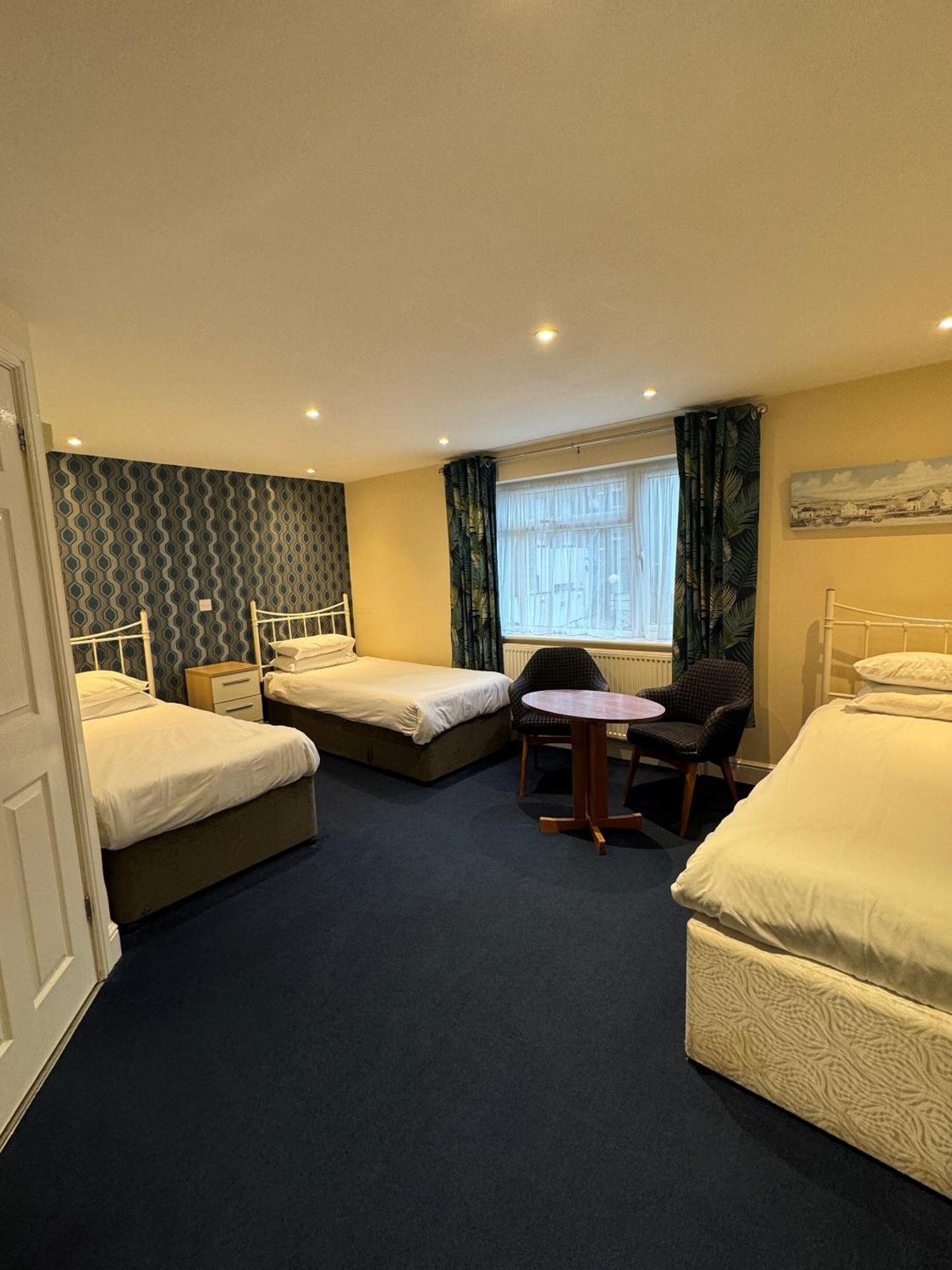 Haddon Hall Hotel Eastbourne Room photo